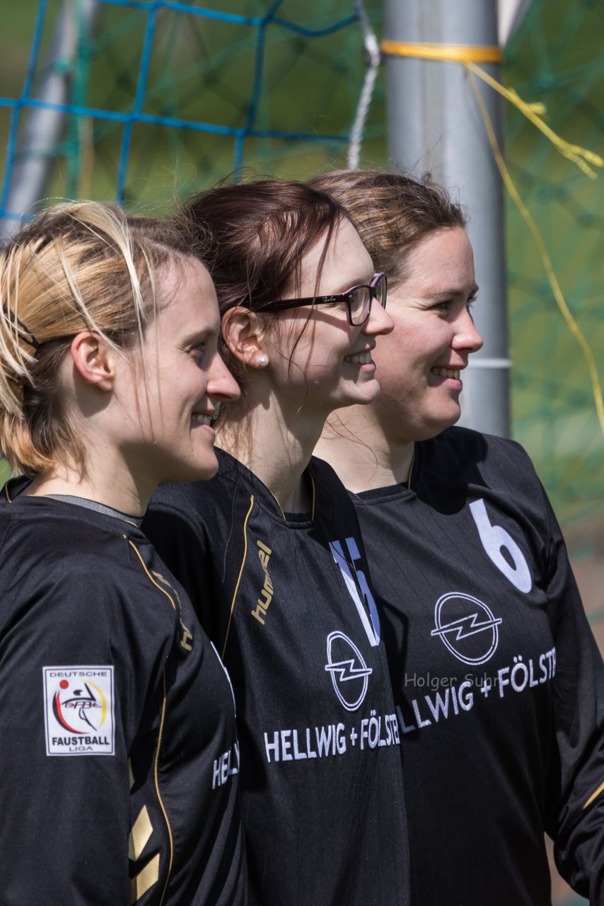 Bild 378 - Faustball Frauen Wiemersdorf